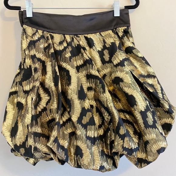 New ZARA Mini Skirt with Metallic Thread size XS - Picture 6 of 8